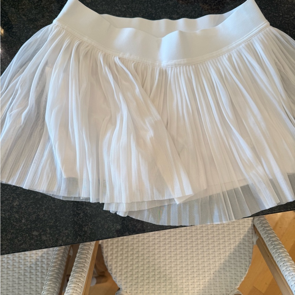 lululemon athletica White pleated tennis Skirt